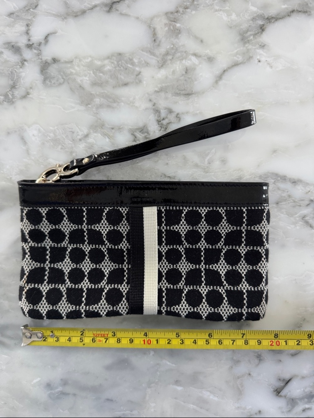 Kate Spade ♠️ Black & White Patterned Wristlet Clutch.  Almost NEW w/o tags.